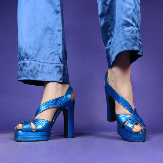 Vintage 1970s Terry De Havilland Electric Blue Snakeskin Platform Heels Shoes
