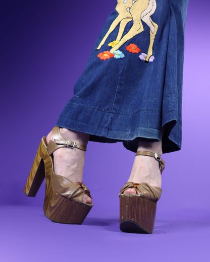 Vintage 1970s Goody Two Shoes Platform Shoes