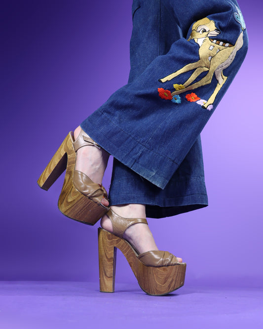 Vintage 1970s Goody Two Shoes Platform Shoes