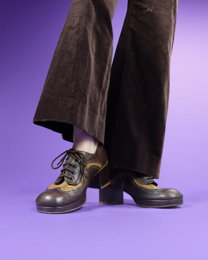 Vintage 1970s Two Tone Brogue Platform Shoes