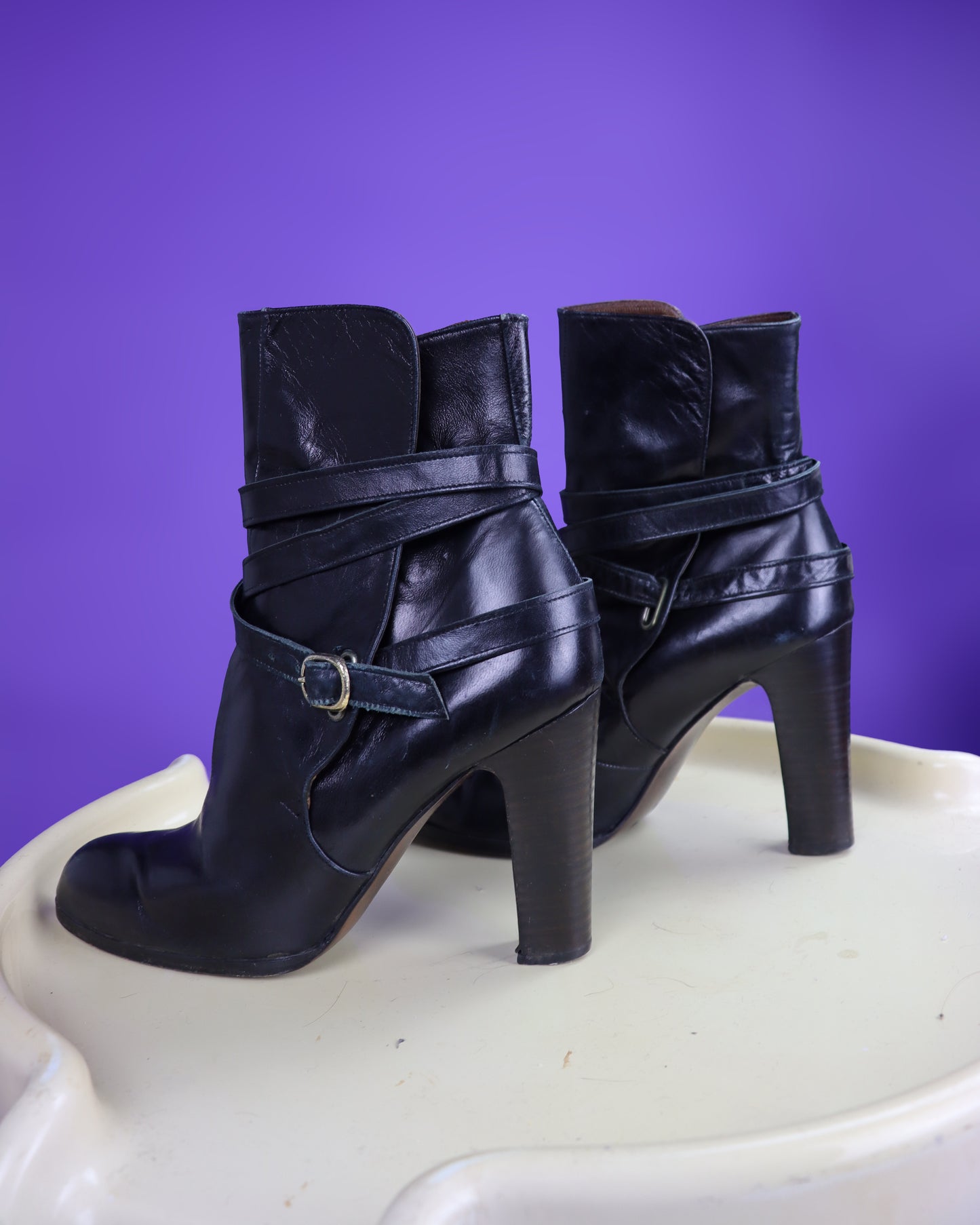 Vintage 1970s Chelsea Cobbler Ankle Boots Black