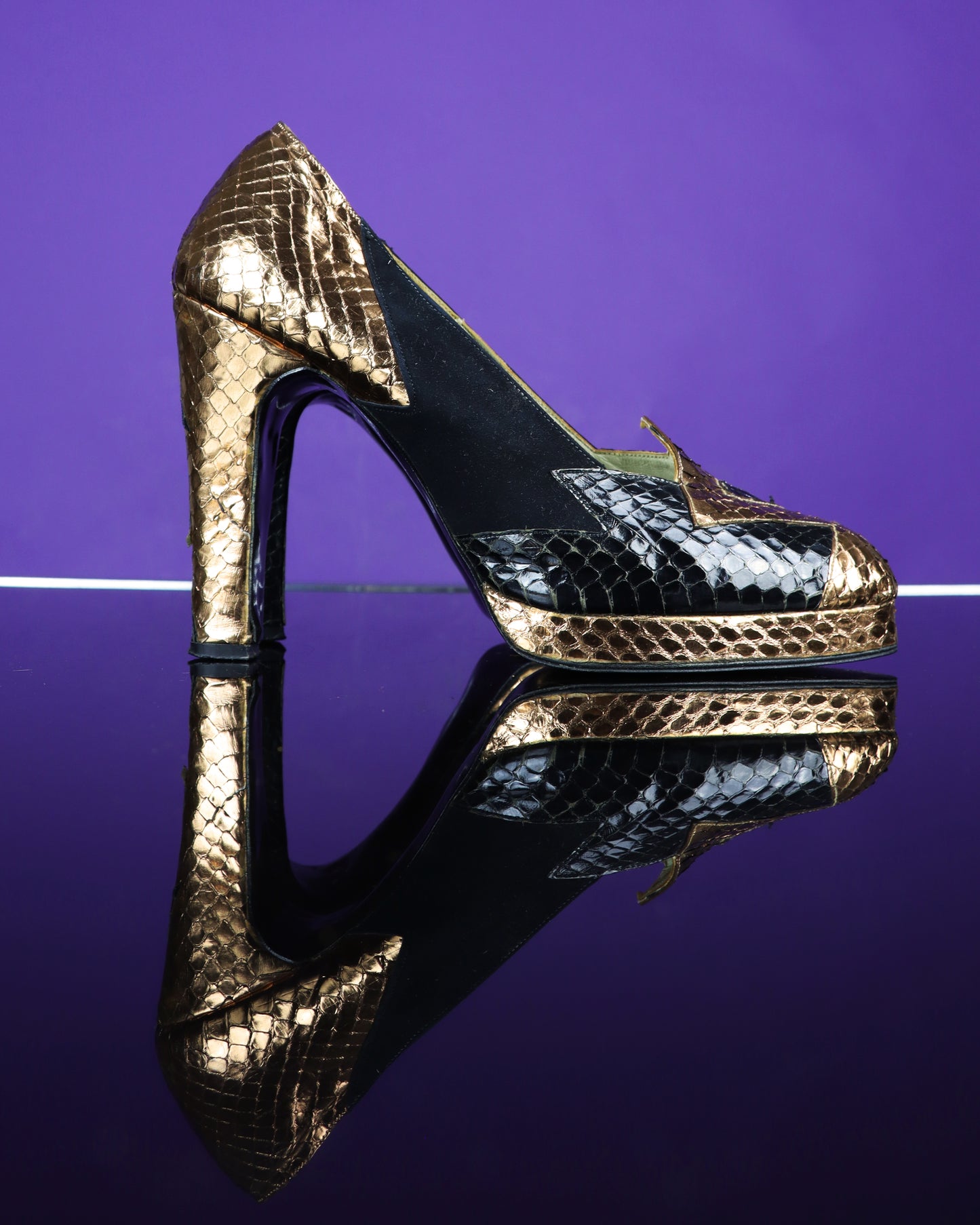 Vintage 1970s Terry De Havilland Snakeskin Black and Gold Shoes