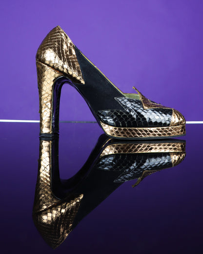 Vintage 1970s Terry De Havilland Snakeskin Black and Gold Shoes