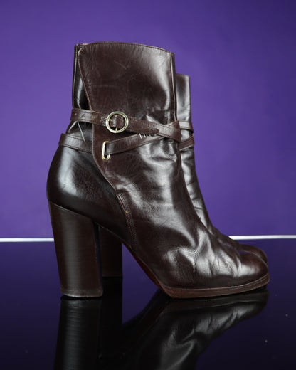 Vintage 1970s Chelsea Cobbler Ankle Boots