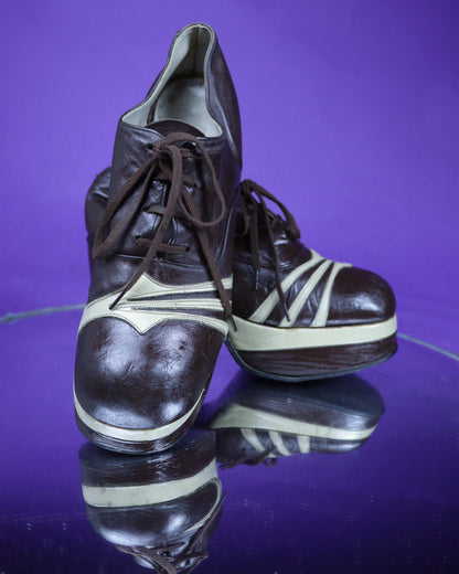 Vintage 1970s Star Burst Brown and Cream Platform Shoes