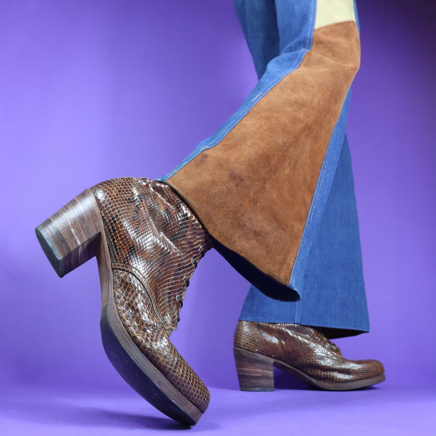 Vintage 1970s Gohil's Snakesin Lace Up Platform Boots