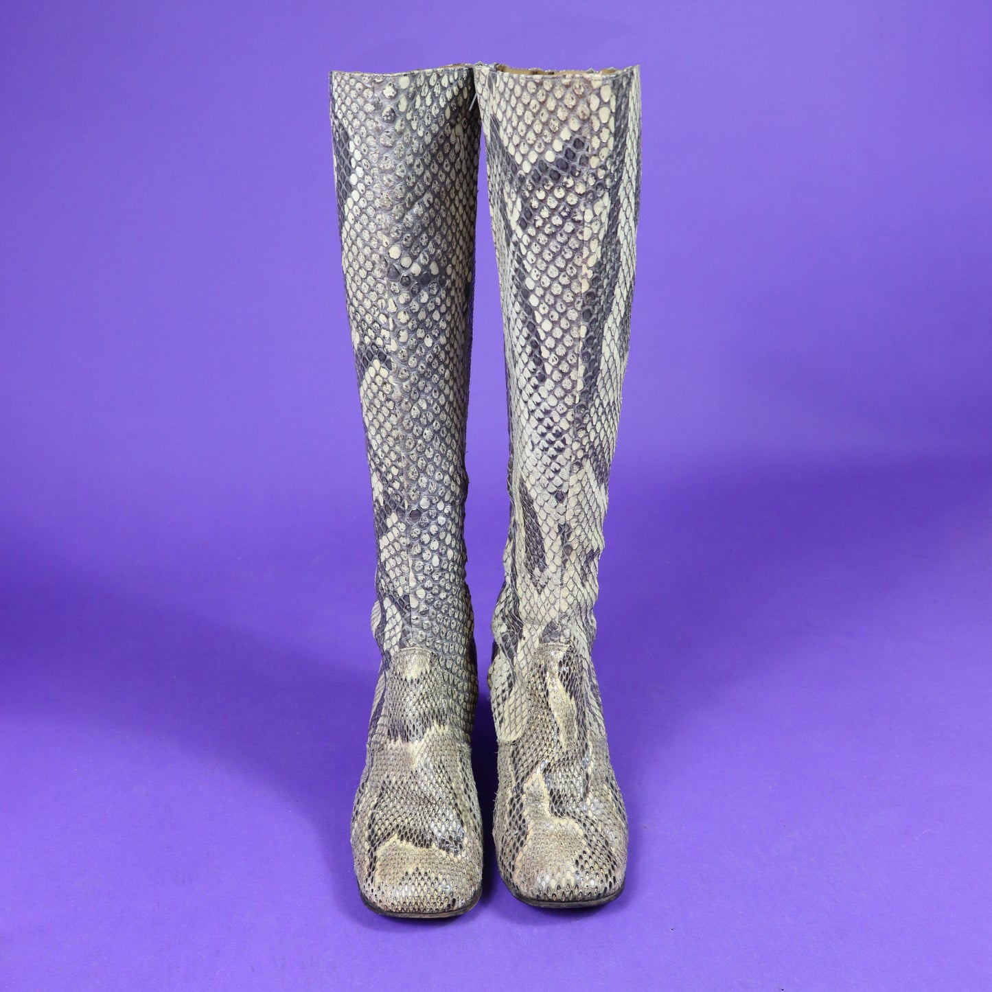 Vintage 1960s c. 1967 Chelsea Cobbler Snakeskin GoGo Knee High Boots